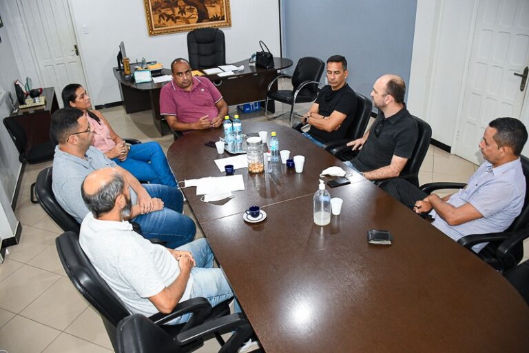 Prefeitura de Cruzeiro do Sul firma parceria  para atendimentos nas Vilas