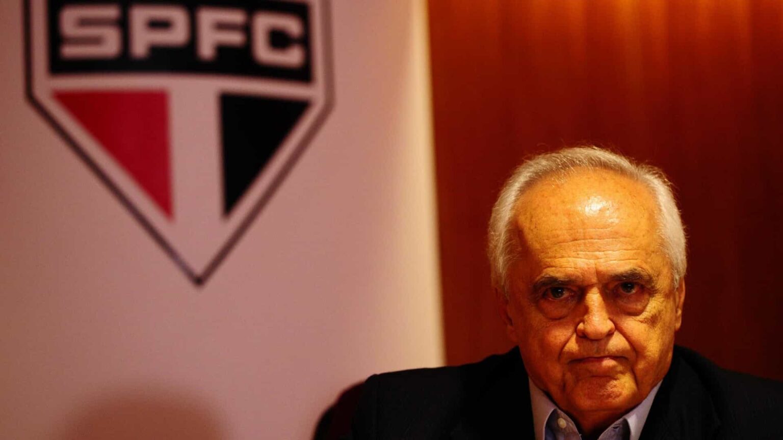 Covid-19: Presidente do São Paulo tem melhora e deixa UTI