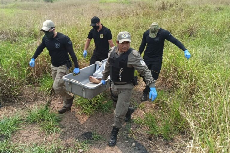 Corpo de adolescente que teria sido sequestrado é encontrado em matagal