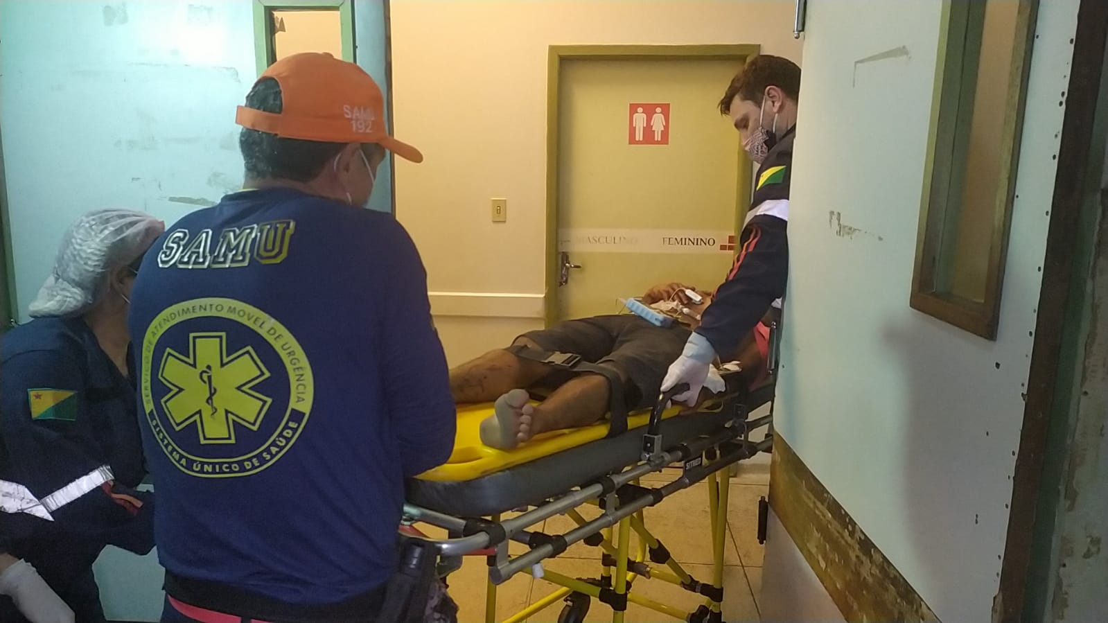 Bandidos agridem funcionário publico a ripadas durante assalto no Canal