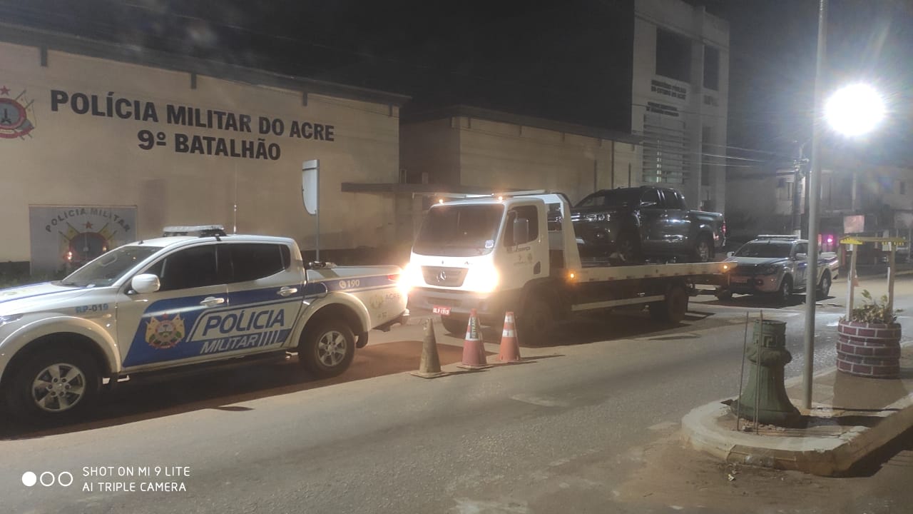 Caminhonete roubada em Rio Branco é recuperada pela PM em Senador Guiomard