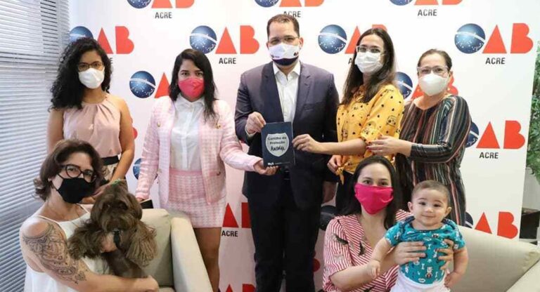 Na coluna da Léia Lima: Comissão da OAB/AC lança cartilha de proteção animal