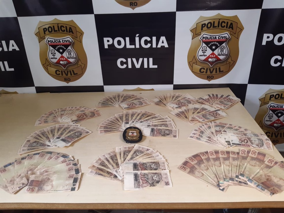 Polícia apreende cerca de R$ 10 mil em notas falsas na BR-364
