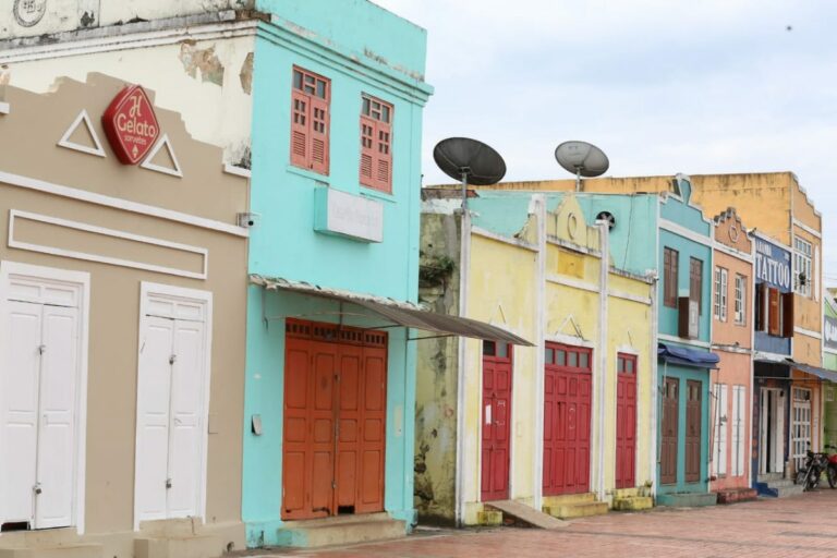 Protesto pela reabertura do comércio ocorre nesta quarta, em frente ao Palácio Rio Branco