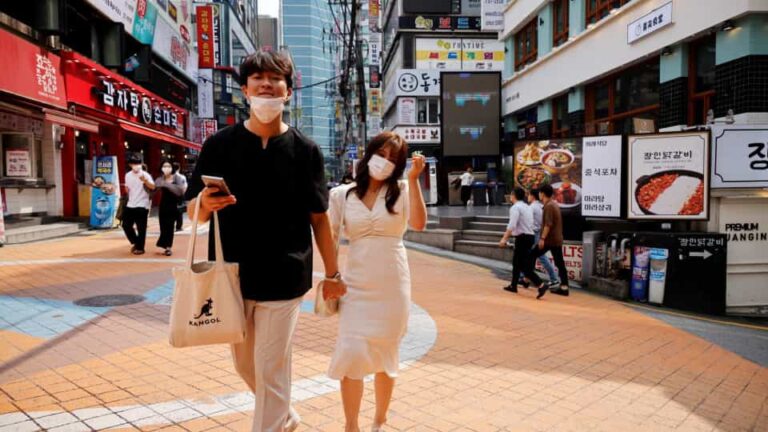 Mais de 980 mil mortes e 33 milhões de infetados em todo o mundo