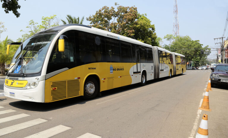 Ônibus em RBR, suspensão da greve dos médicos, carnaval 2022 e mais: veja o que foi destaque nesta terça