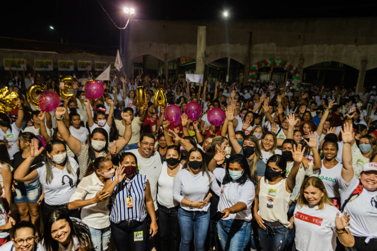 Candidata Fernanda Hassem participa de Encontro de Mulheres