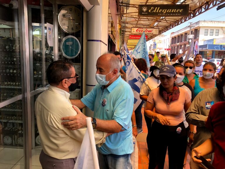 Internautas pedem a Bocalom que decrete abertura de comércio: “Você é nossa salvação”