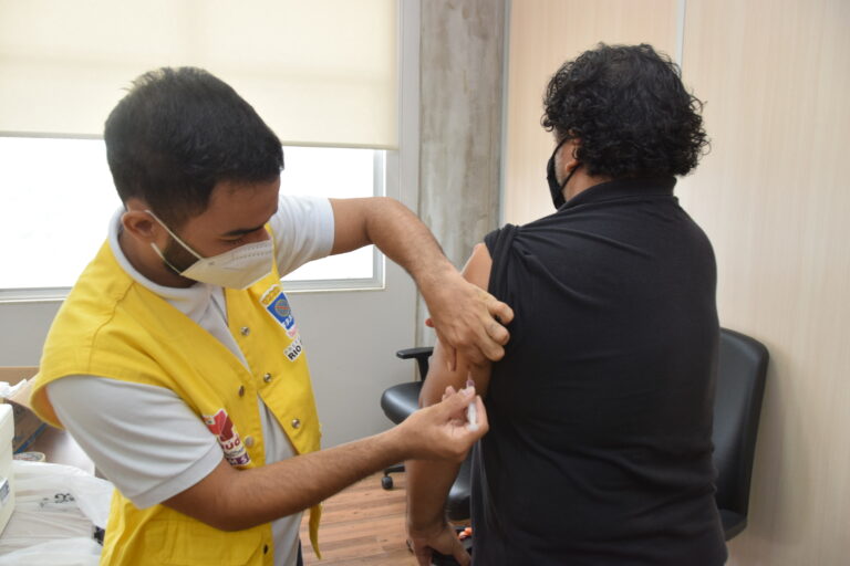 Sebrae no Acre promove teste rápido para Covid-19 em seus colaboradores