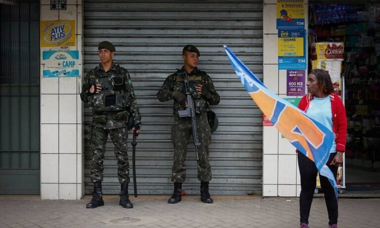 Bolsonaro autoriza emprego das Forças Armadas para garantir segurança das eleições