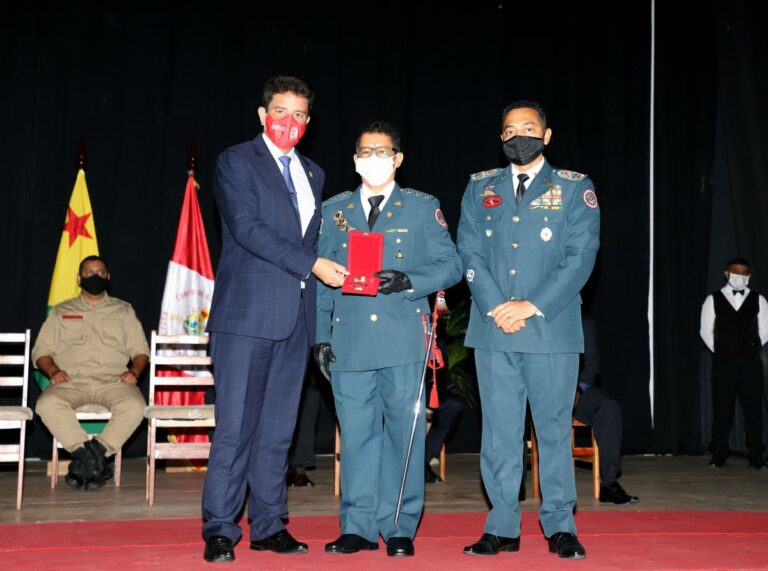 Em Cruzeiro do Sul, Gladson prestigia posse do novo comandante do Corpo de Bombeiros