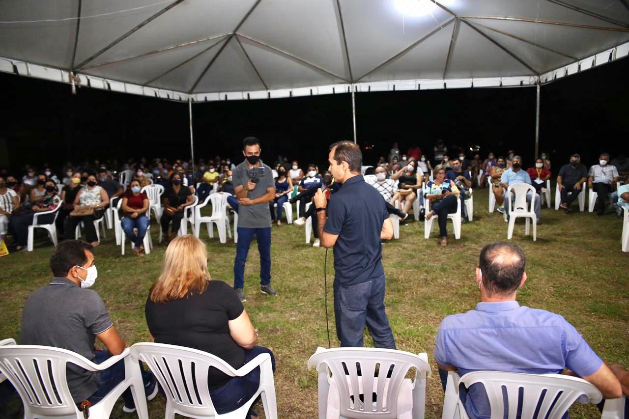 De mãos dadas, educadores abraçam candidatura de Zequinha Lima e Henrique Afonso