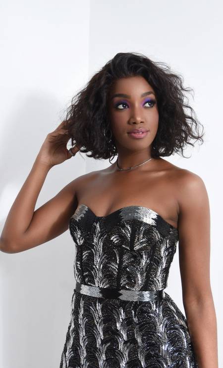 Laces: peruca que traz naturalidade aos looks vira mania entre celebridades