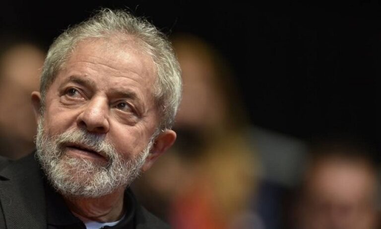 STF manda Justiça compartilhar com Lula mensagens informais da Lava Jato