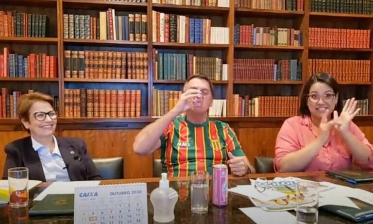 Bolsonaro pede desculpas por piada preconceituosa no Maranhão