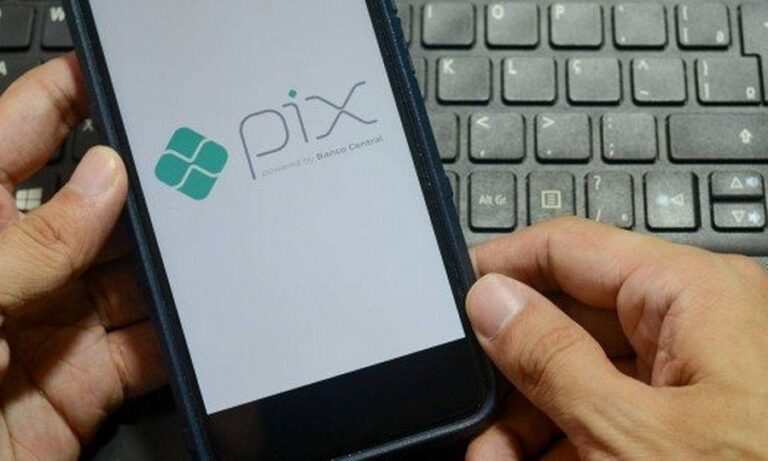 ‘Pixsexual’? Brasileiros usam Pix para paquerar, e Banco Central se manifesta
