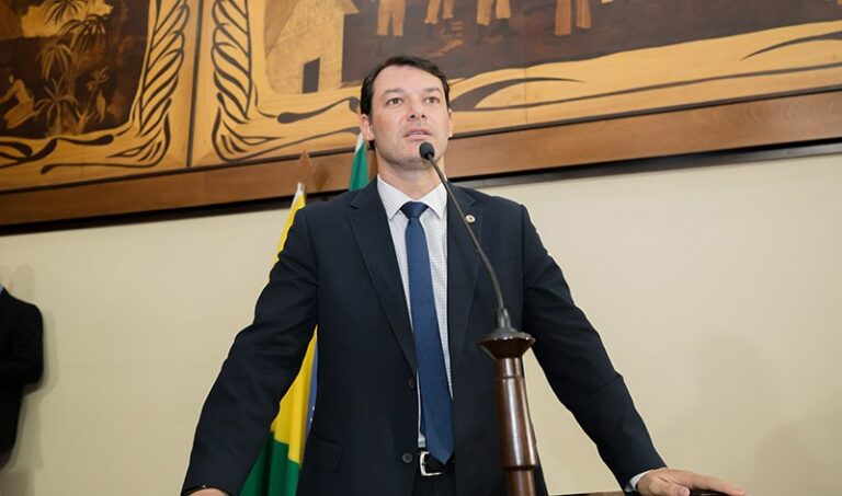 Duarte propõe PL que institui plano estadual de vacinação para grupos prioritários