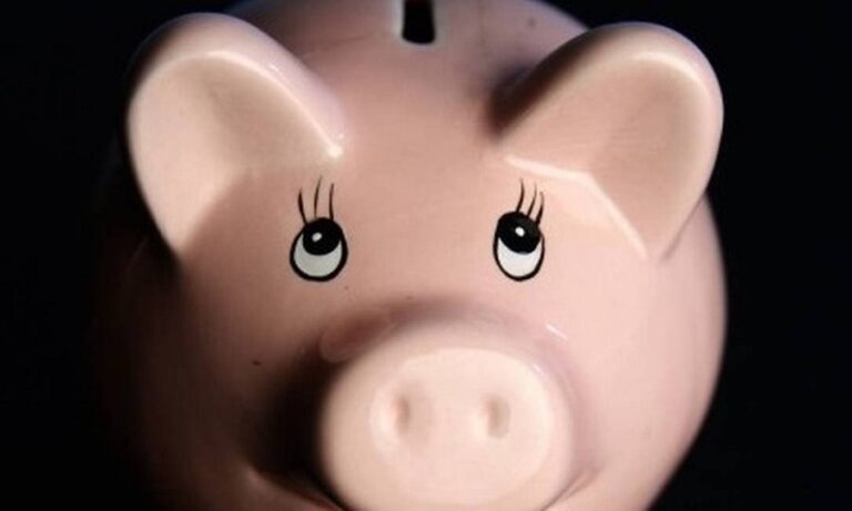 Rendimento da poupança supera o de fundos com taxa de administração acima de 0,5%