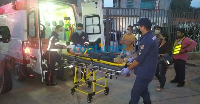 Tio e sobrinho capotam caminhonete na Estrada de Porto Acre; condutor perdeu o controle