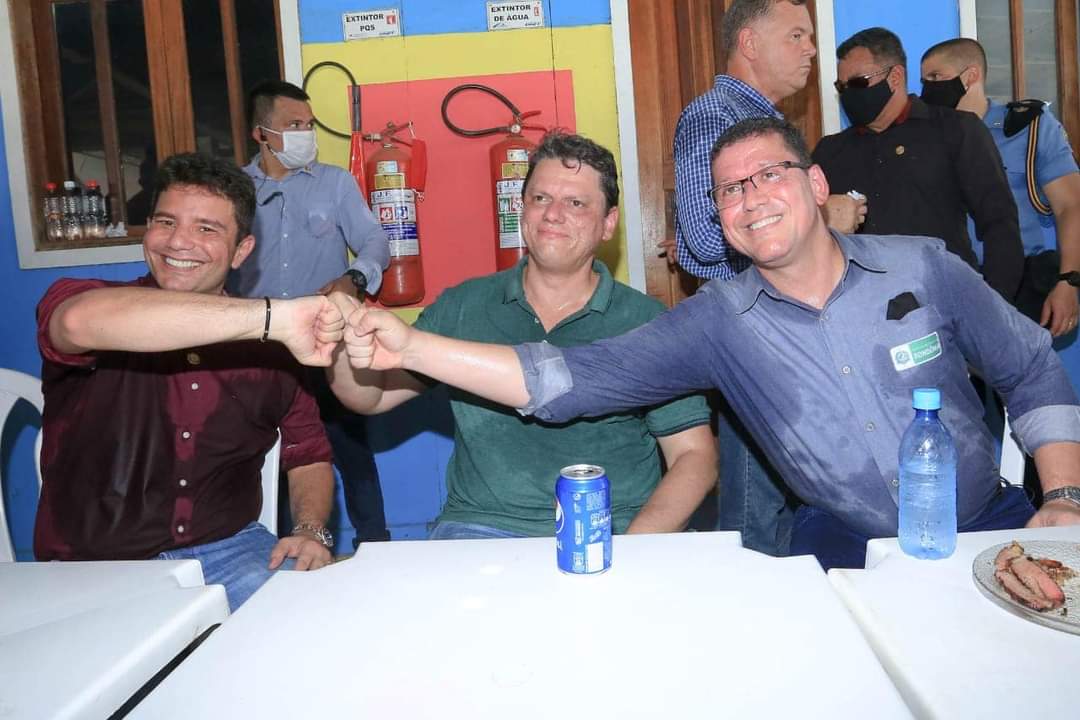 Ministro da Infraestrutura garante entrega da ponte do Madeira para dezembro