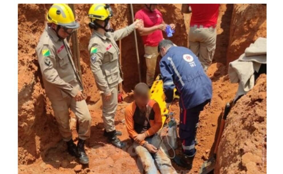 Bombeiros salvam jovem que foi soterrado em obra no interior do Acre