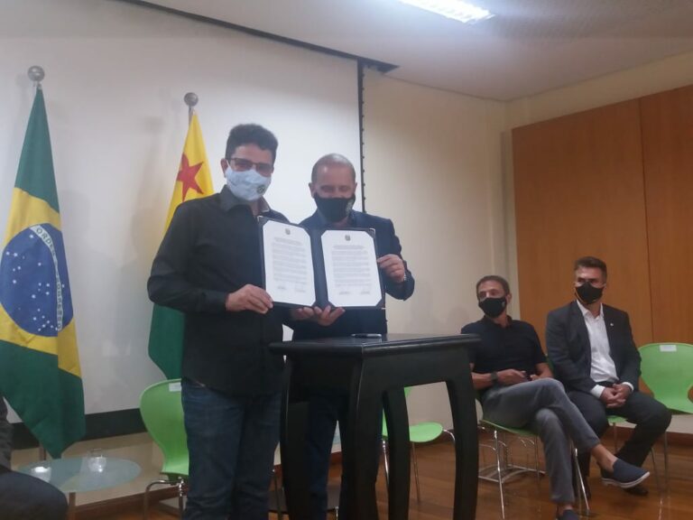 Ministro Onyx Lorenzoni anuncia R$ 1 milhão para aquisição de alimentos no Acre