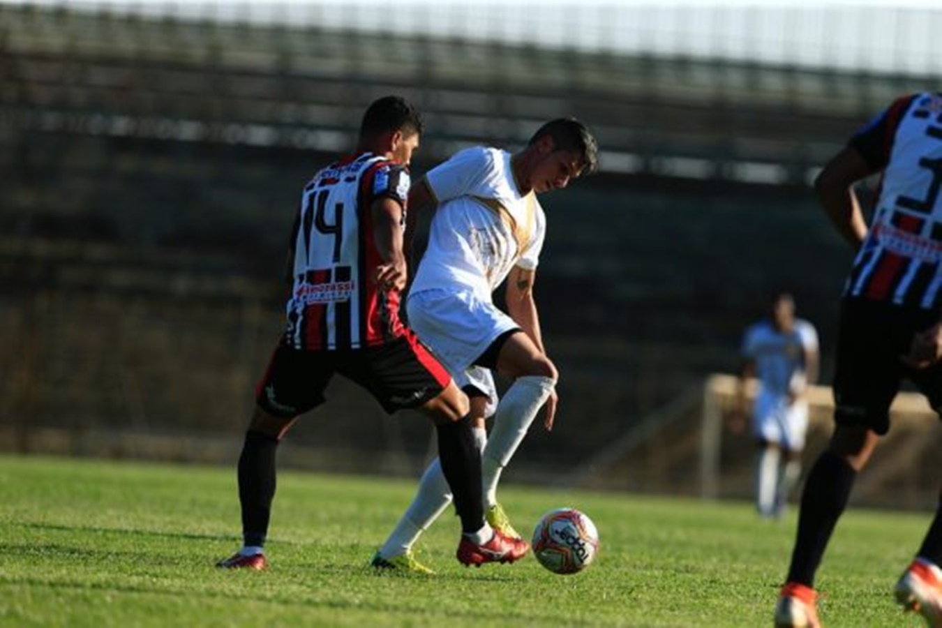 Jogando melhor, Brasiliense só empata com o Atlético de Alagoinhas