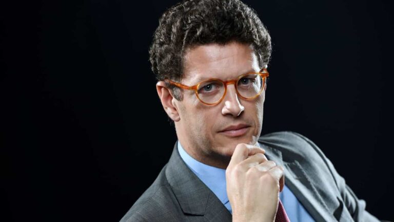 Ambientalista é notificado judicialmente a pedido da AGU por críticas a Salles