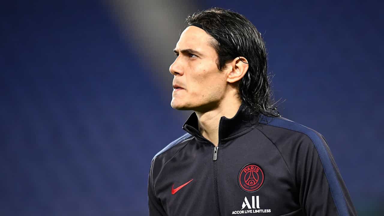 Cavani deve estrear pelo Manchester United, nesta terça-feira, diante do PSG