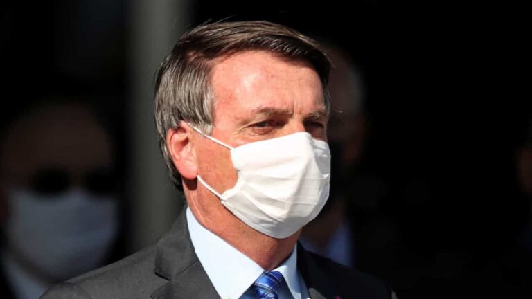 Bolsonaro reúne ministros no Conselho de Governo