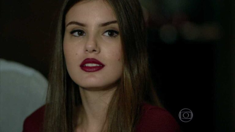 Verdades Secretas 2 ganha primeiro teaser com cena quente de Camila Queiroz; assista