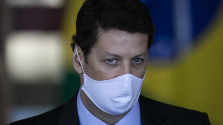 Salles diz que ‘ex-assessor’ usou seu Twitter para ofender presidente da Câmara