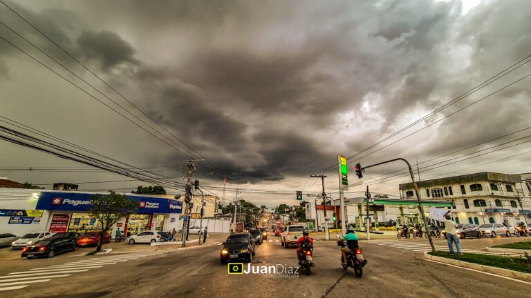 Céu nublado no centro de Rio Branco