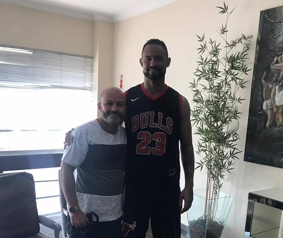 Pastor se encontra com goleiro Bruno e diz que foi enviado para “salvação aos perdidos”