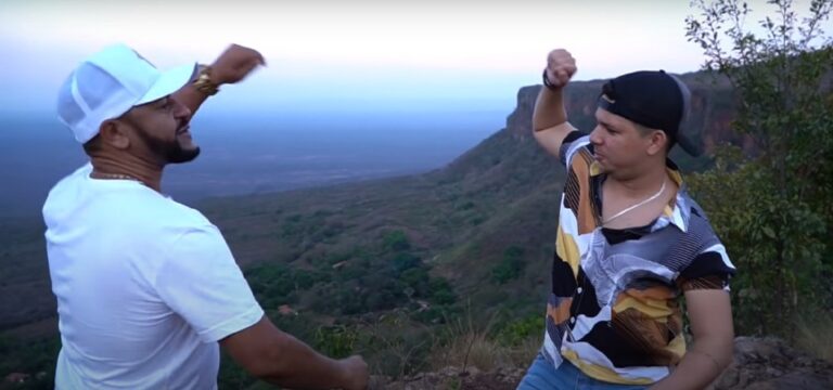 ‘O homem disparou’: como as eleições de 2020 criaram um dos hits do ano