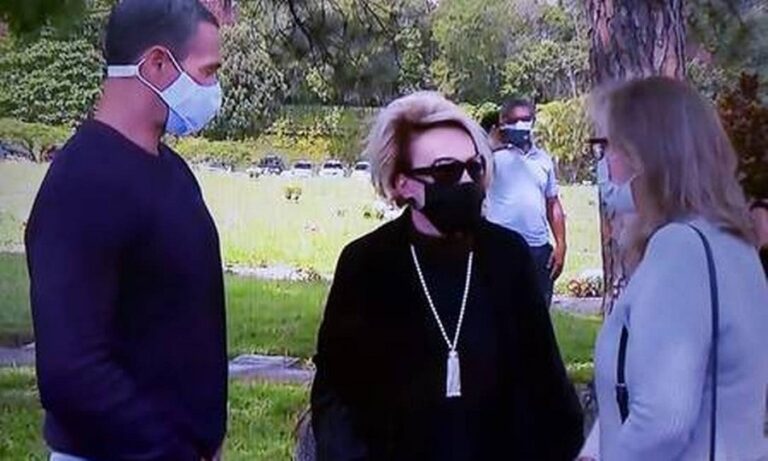 Tom Veiga, intérprete do Louro José, é enterrado na tarde de quarta em SP