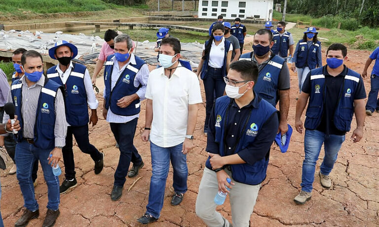 Deputados aprovam, em comissão, venda do Depasa e manutenção de salário de Gladson