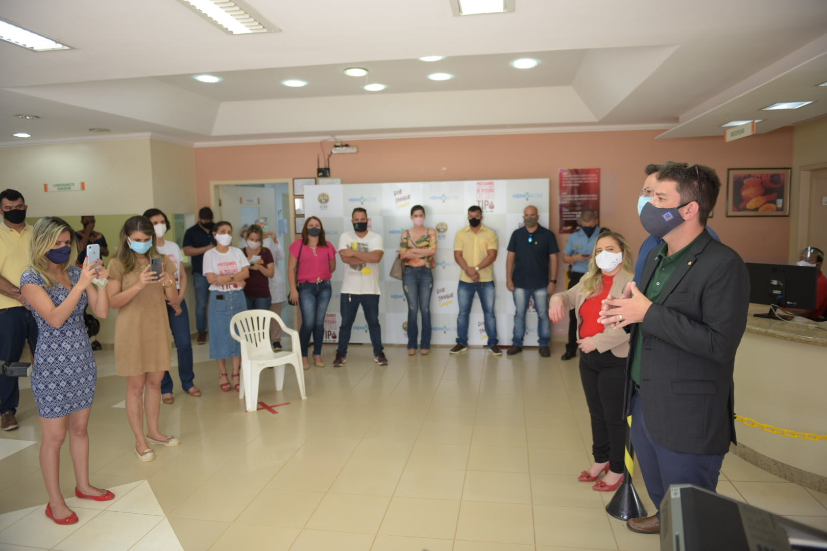 Governador participa de homenagem a doadores de sangue no Hemoacre