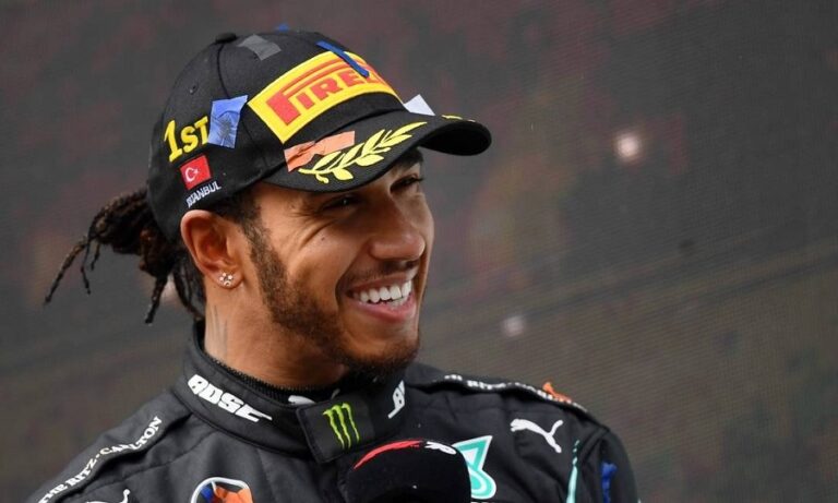 Lewis Hamilton vence primeira corrida do ano na Fórmula 1