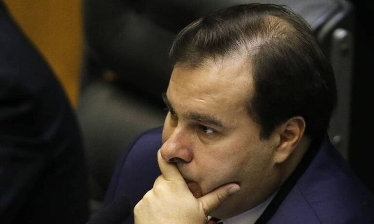 Rodrigo Maia: ‘Entre pólvora e maricas, uma economia frágil e um Estado às escuras’