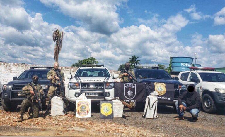 119 kg de maconha escondidos em mata são apreendidos em Rodrigues Alves