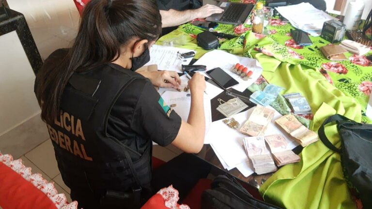 PF deflagra operação no AC e mira aliciadores de caminhoneiros para o tráfico