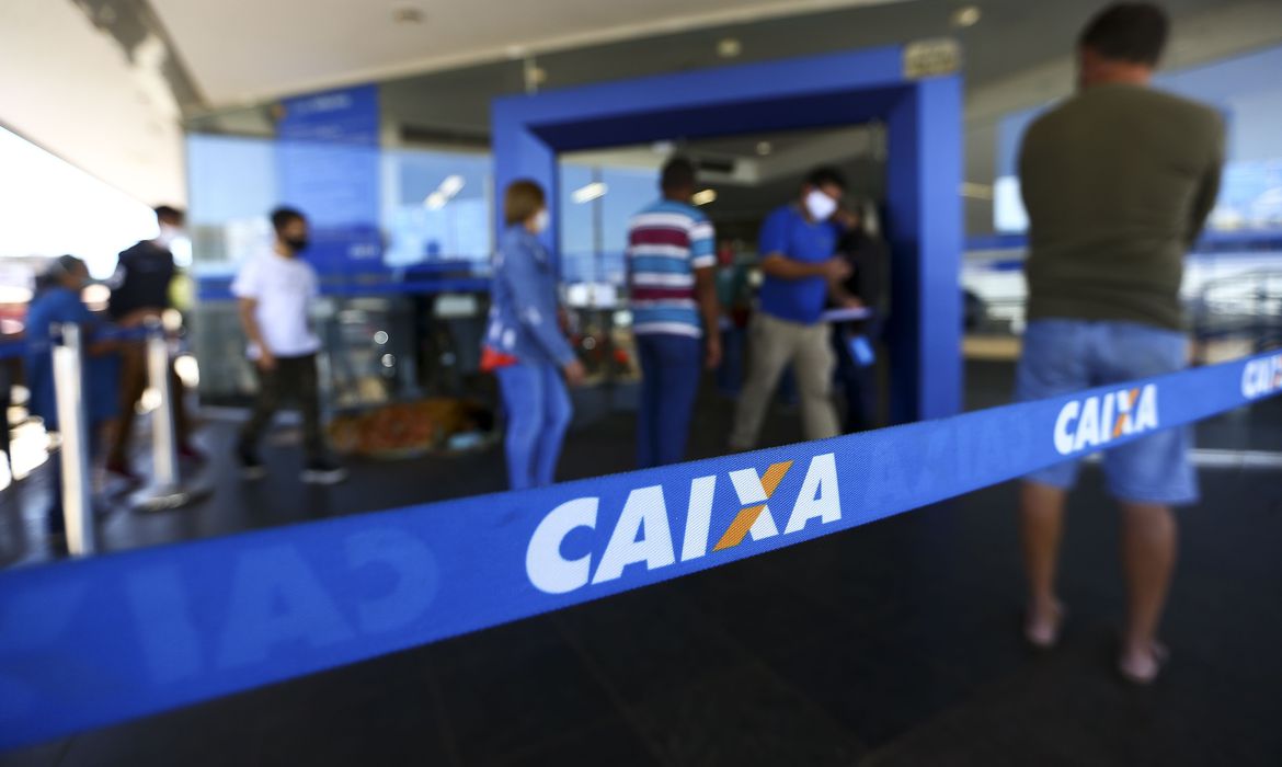 Caixa abre agĂŞncias neste sábado para pagar auxĂlio emergencial Caixa abre agĂŞncias neste sábado para pagar auxĂlio emergencial