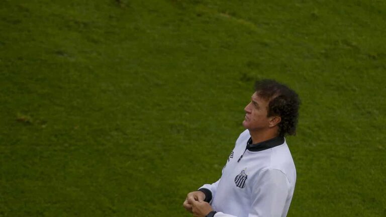 Cuca usará queda na Copa do Brasil para Santos evitar erros na Libertadores