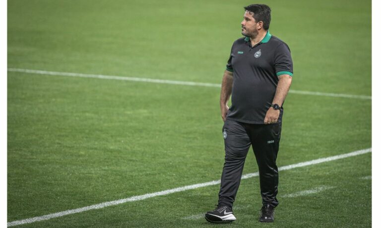 Botafogo demite técnico e anuncia volta de Eduardo Barroca