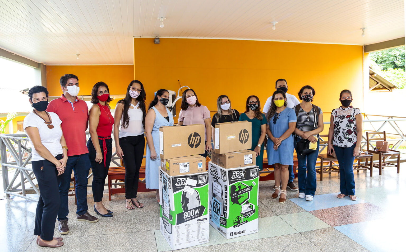 Prefeitura entrega prêmios a 25 escolas de Rio Branco do concurso de redação