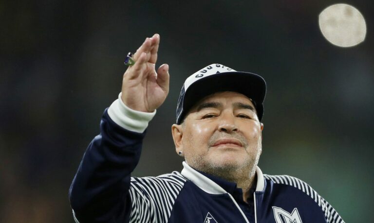 Irmão de Maradona esbraveja: “Só falta dizerem que ele se matou”