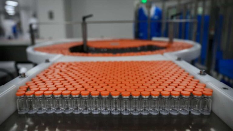 Morte que levou à suspensão da Coronavac foi causada por suicídio