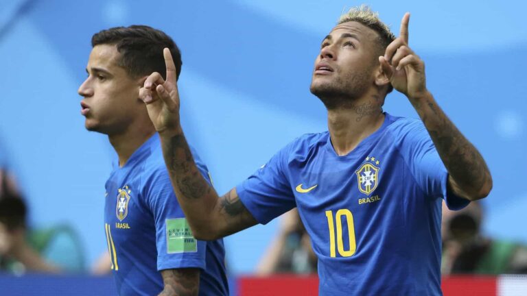 Sem Neymar e Coutinho pela primeira vez, seleção inicia semana com dúvidas