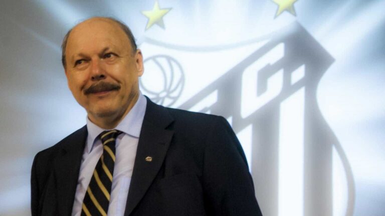 Diretoria do Santos acusa Peres de usar cartão do clube em contas pessoais